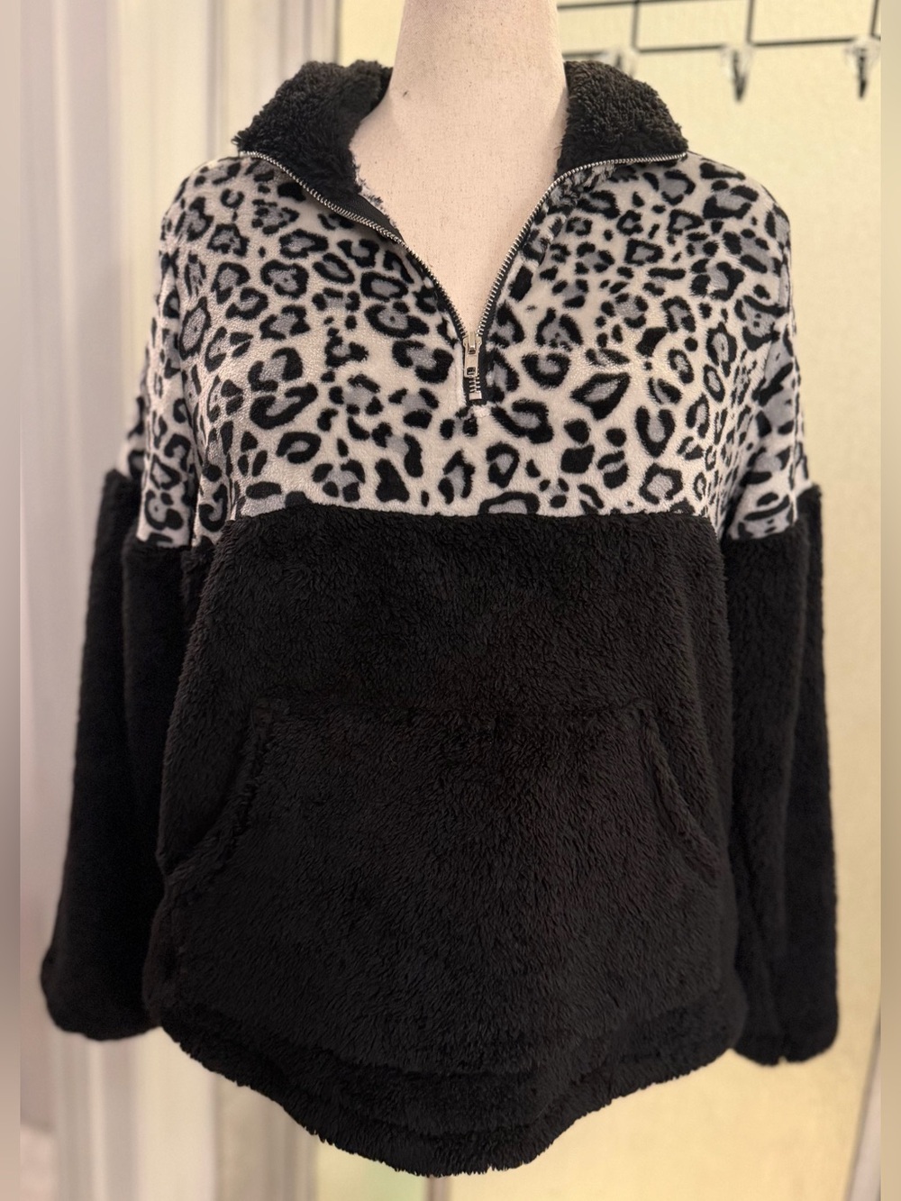 BNWT Suvimuga Leopard Colorblock Sherpa Pullover Fleece 2X $32